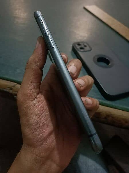 iPhone 11 64gb non pta factory unlock 1