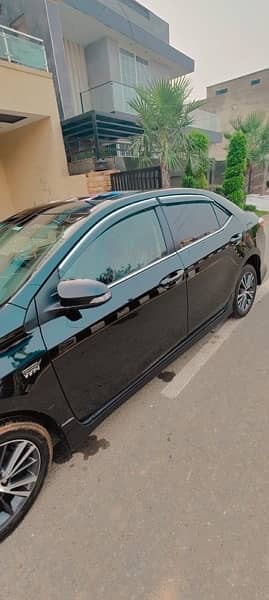 Toyota Altis Grande 2023 4