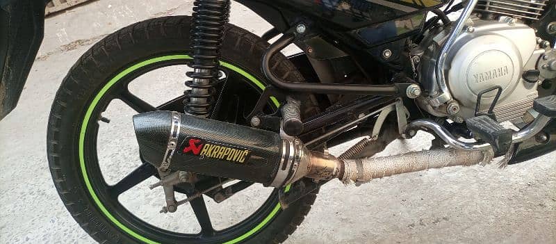 Akrapovic Exhaust With Bend+Fittings 1