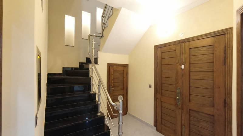 10 MARLA BRAND NEW HOUSE FOR RENT IN BAHRIA ORCHARD 21