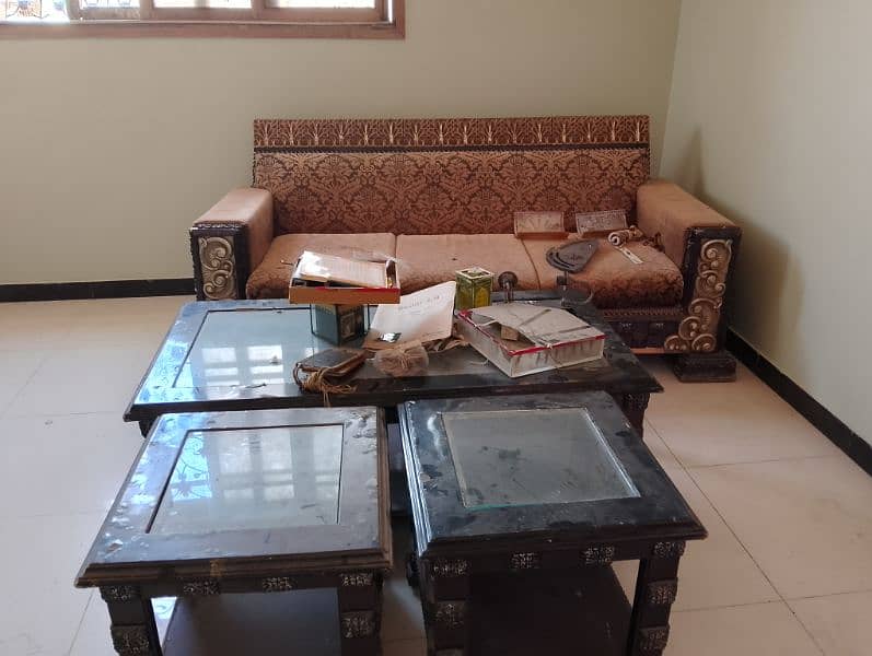 selling sofa set 2