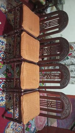 4 dining chairs