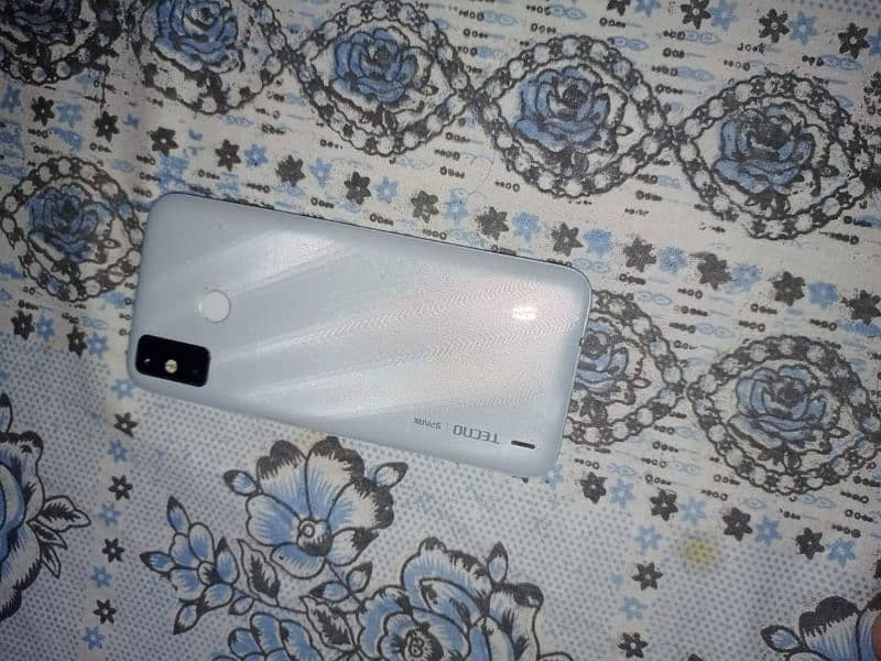 Tecno spark 6go 4/64 0