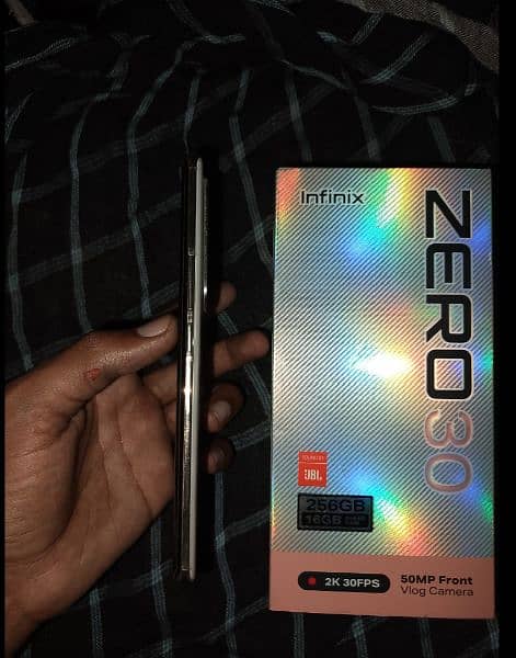 Infinix Zero 30 4G 1