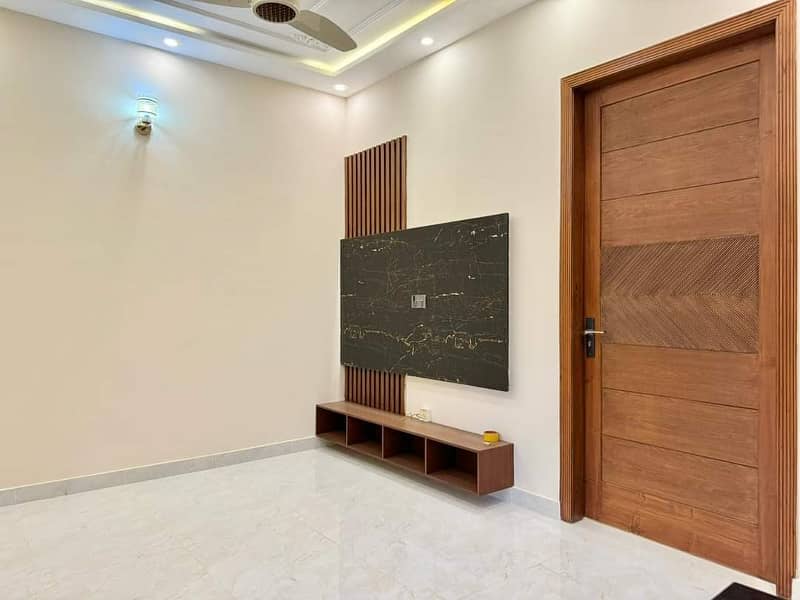 DHA 11 Rahbar House For Rent Brand New 6