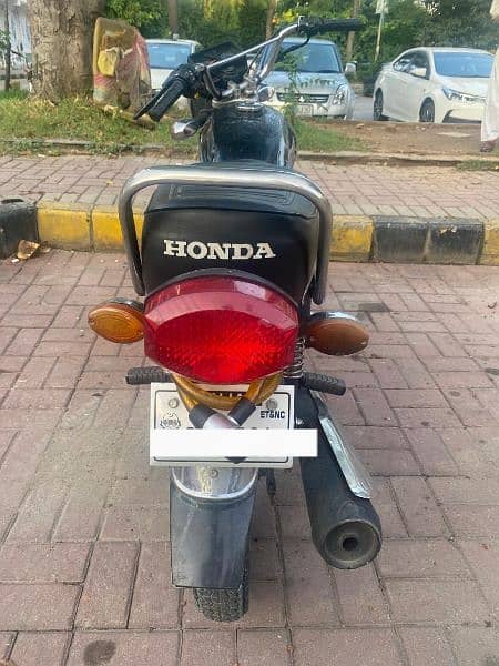 Honda 125 (2015) 4