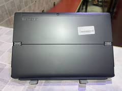 Lenovo MIIX 520-12IKB  2-in-1 Detachable (0322-8832611)