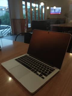 MacBook (Model A502) - Excellent Condition