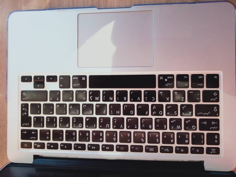 MacBook pro  (Model A1502) - Excellent Condition 4