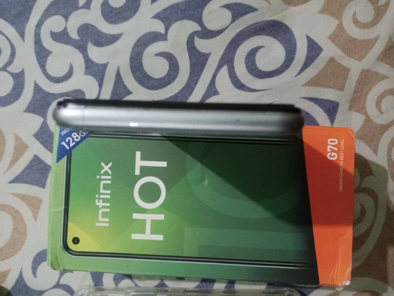 infinix Hot 10 4gbRem 128gbmemory Good Condition Mobile 5200mAhBattery 10