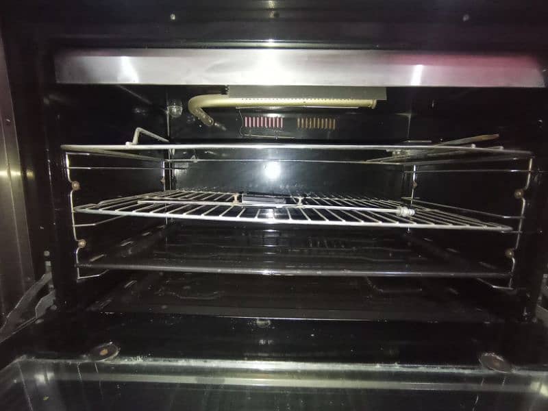 WCM 6500 Esquire Oven 3