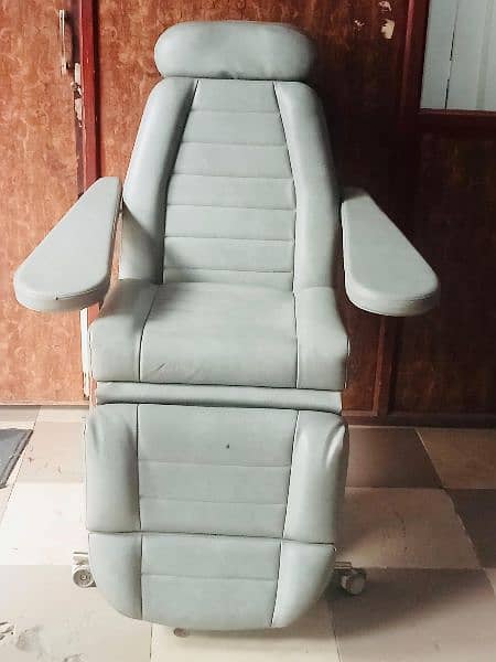 Therapy Chair - Blood Donor - Dialysis chair for sale - Recliner 0