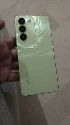 vivo y100