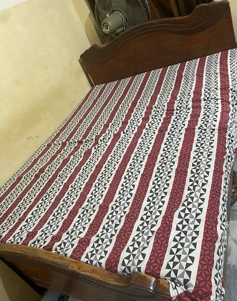 wooden double bed for sell without matters 0