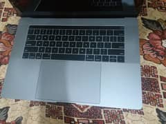 Macbook pro 2018 15 inches