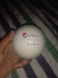 Shahid afridi signature ball