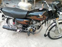 Honda 125 black