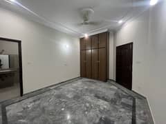 10 Marla Upper Portion Available For Rent 0