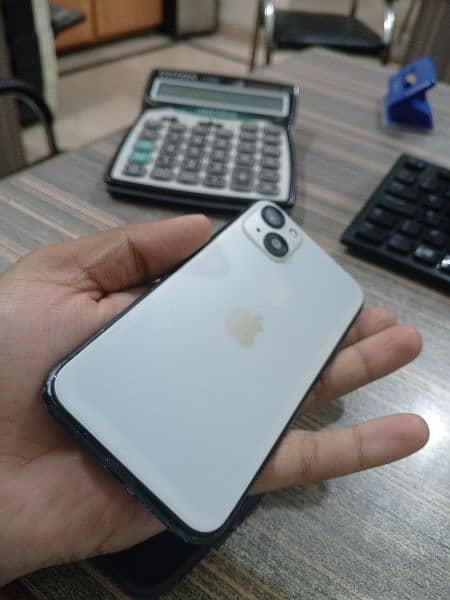 am Selling Iphone XR 64 Gb Urgent Sale 7