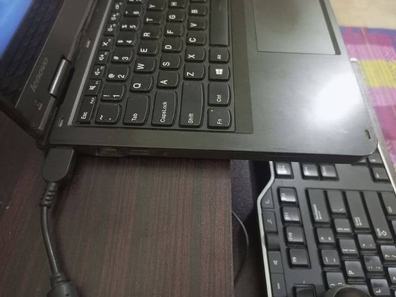 Lenovo Thinkpad Intel(R) Celeron(R) CPU N2930 1.83 GHz, Touchscreen 6