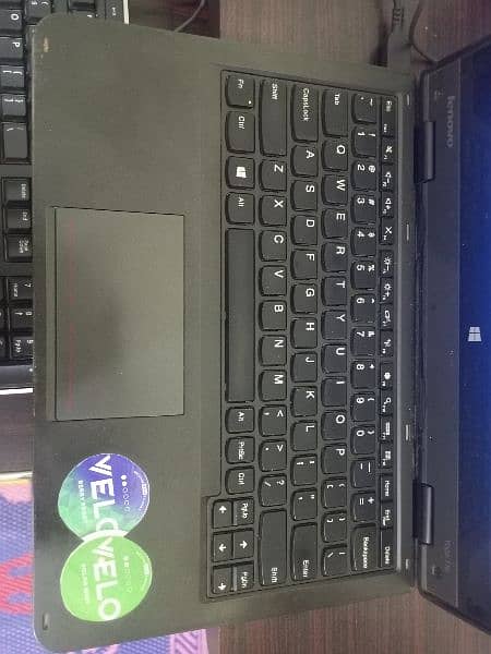 Lenovo Thinkpad Intel(R) Celeron(R) CPU N2930 1.83 GHz, Touchscreen 8