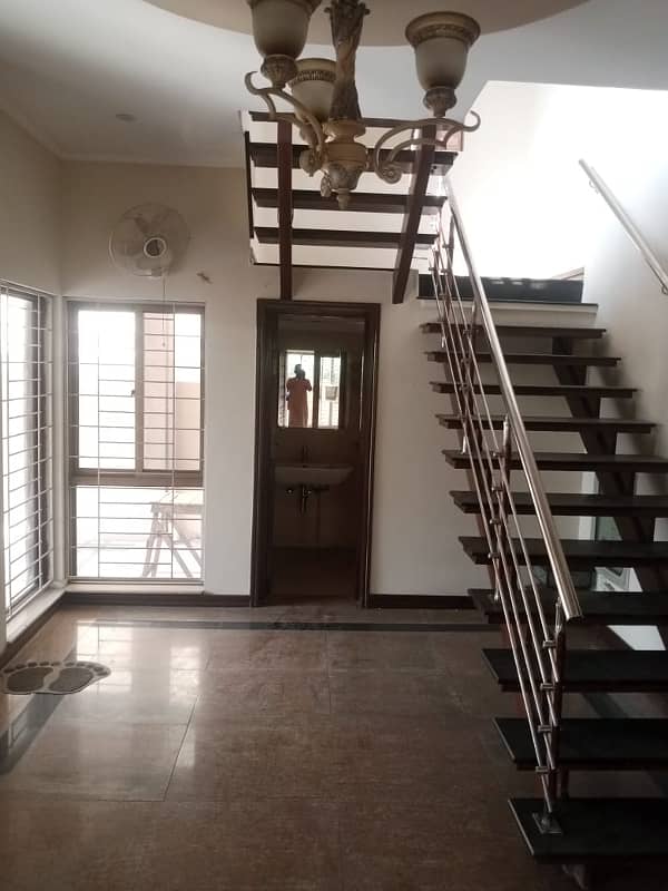 Hot Location 1 Kanal House Available For Sale In Dha Phase 6 Block J 5