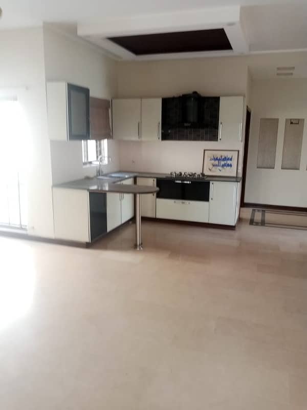 Hot Location 1 Kanal House Available For Sale In Dha Phase 6 Block J 15