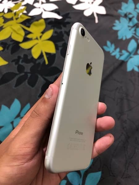 IPHONE 7 128gb Pta APPROVED 4