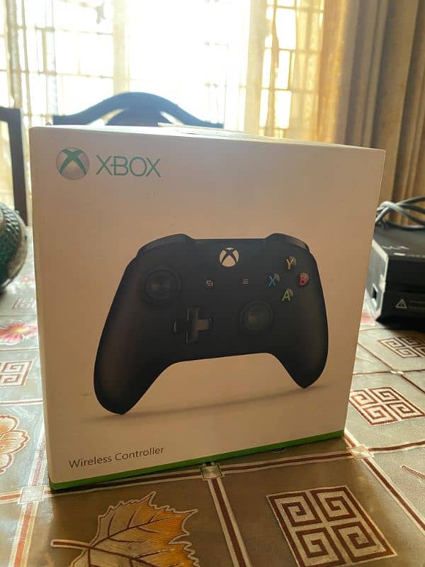 Xbox One (1TB) 7