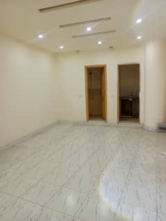 flat for rent in johar town main molana shokat ali road for office software house nad call center 12 person sitting