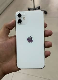 iPhone 11 64gb J. V