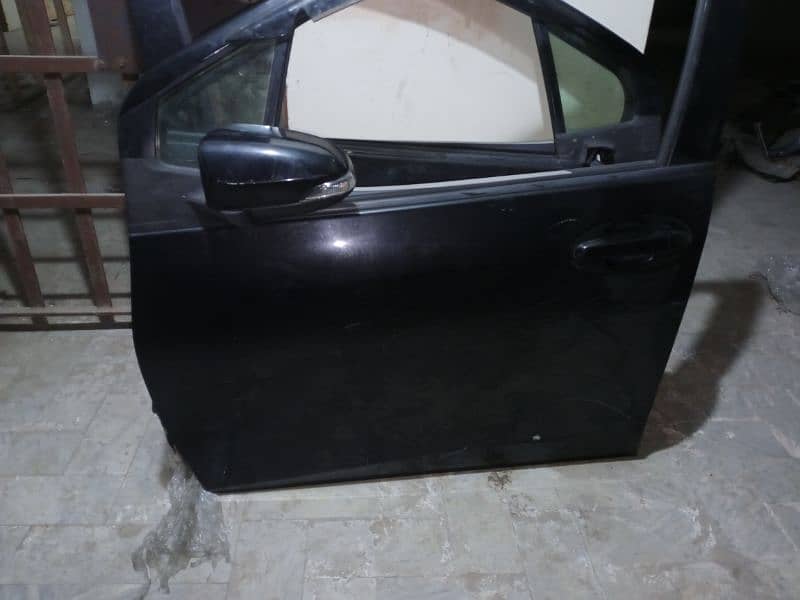 Toyota vitz 2013-18 door Digi bonnet fender 10