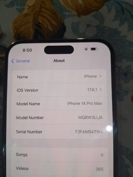 iphone 14 pro Max . . 100% battery health 4