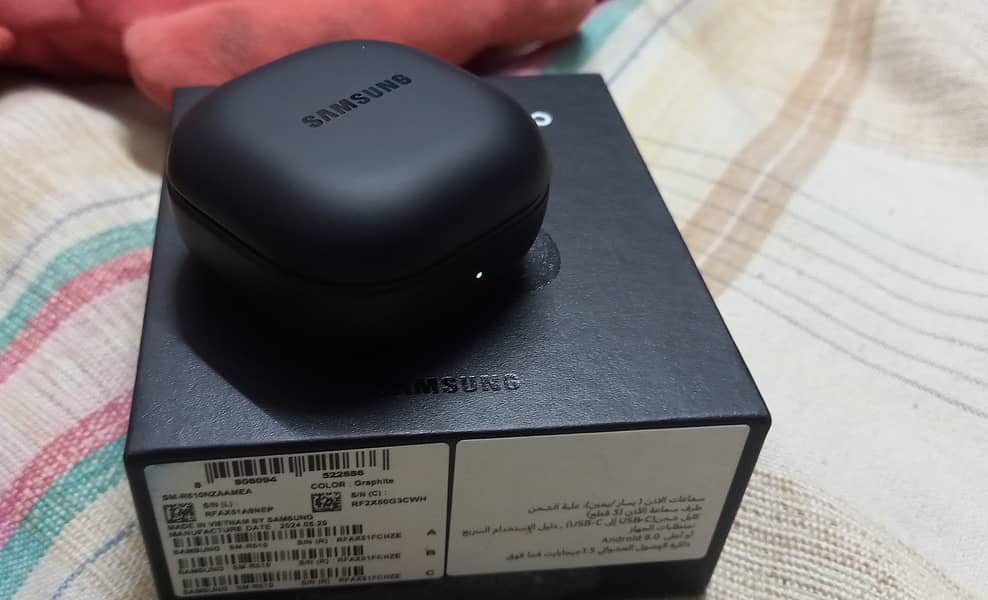 Samsung Galaxy Buds 2 Pro Headphones condition 10/10 3