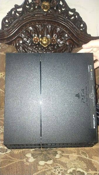 ps4 for cheap price 10/10 condition only serious buyers 5