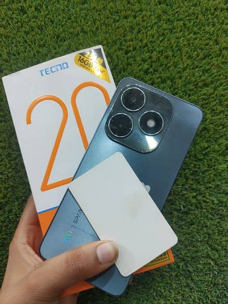 Tecno Spark 20 1