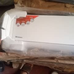 Dawlance 1.5 mega t4 inverter Ac only 4 days used 03174768868