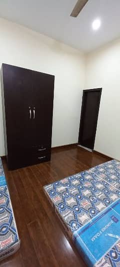 AC and non AC rooms for male professionals and students