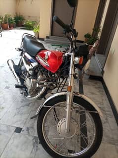 Honda 125 Crown edition Islamabad 2 digits Number