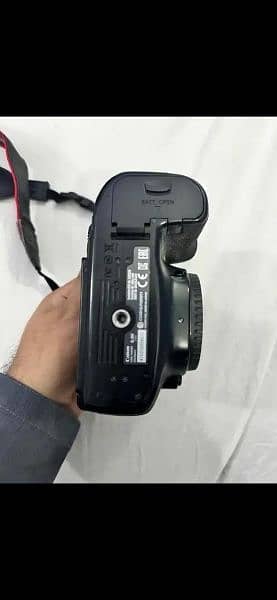 DSLR CANON 70D CAMERA WITH 0