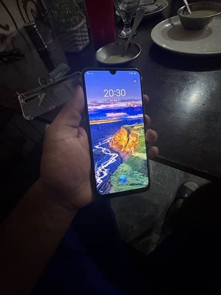 Vivo s1 4 128 4