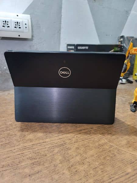 Dell Lattitude 5290 2 in 1 8th gen 4