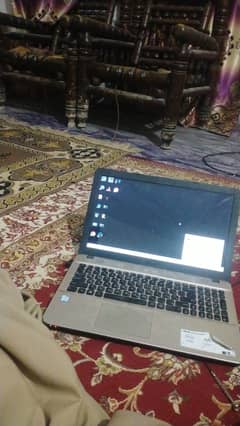 Asus laptop selling