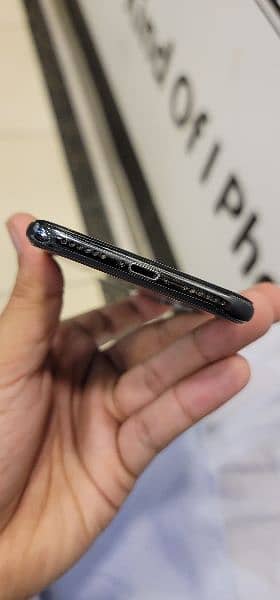 IPhone x 64gb pta 4