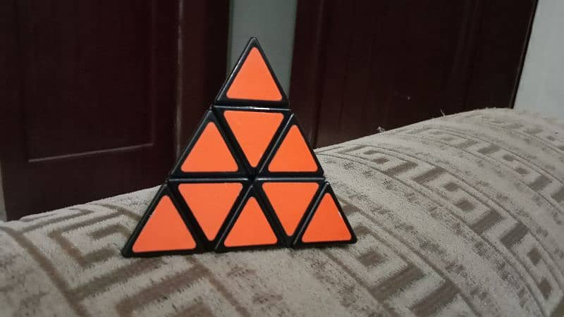 magnetic pyramid cube 2