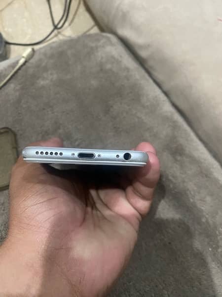 IPhone 6 Non-PTA 6