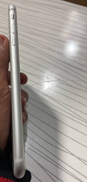 iPhone 8 Plus Non Pata 64gb 10/10 condition 5