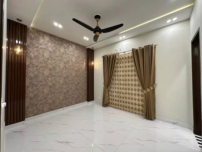 3 YEARS INSTALLMENT PLAN HOUSE IN PARK VIEW CITY LAHORE FOR SALE 11