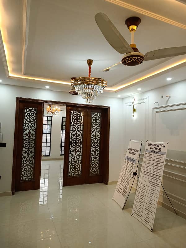 10 Marla House Available For Rent in Lowest Price at Bahria Town Lahore Lahore 0