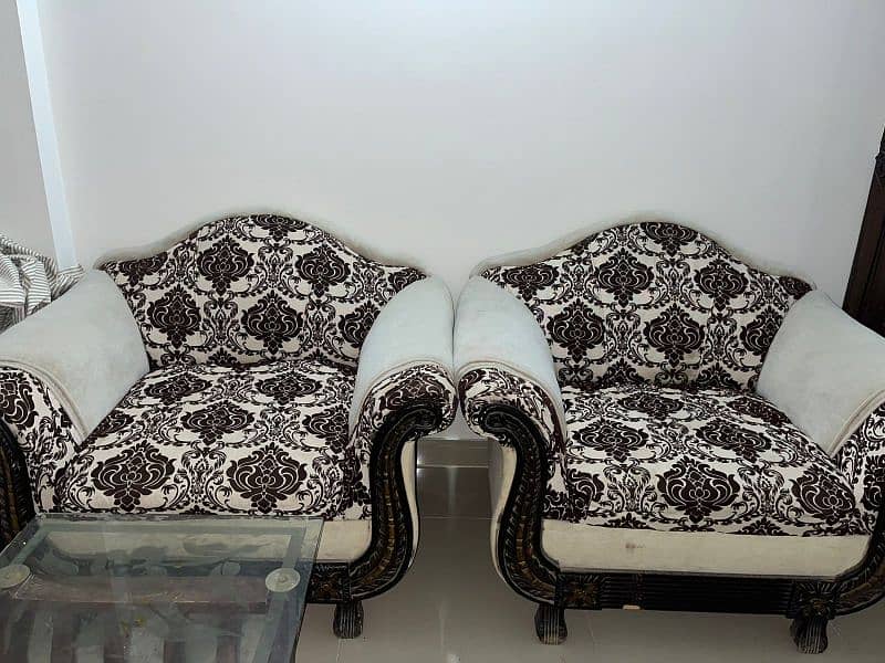 7 seater sofa in good condition 1